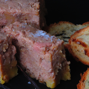 Micuit d'ànec amb poma de Girona